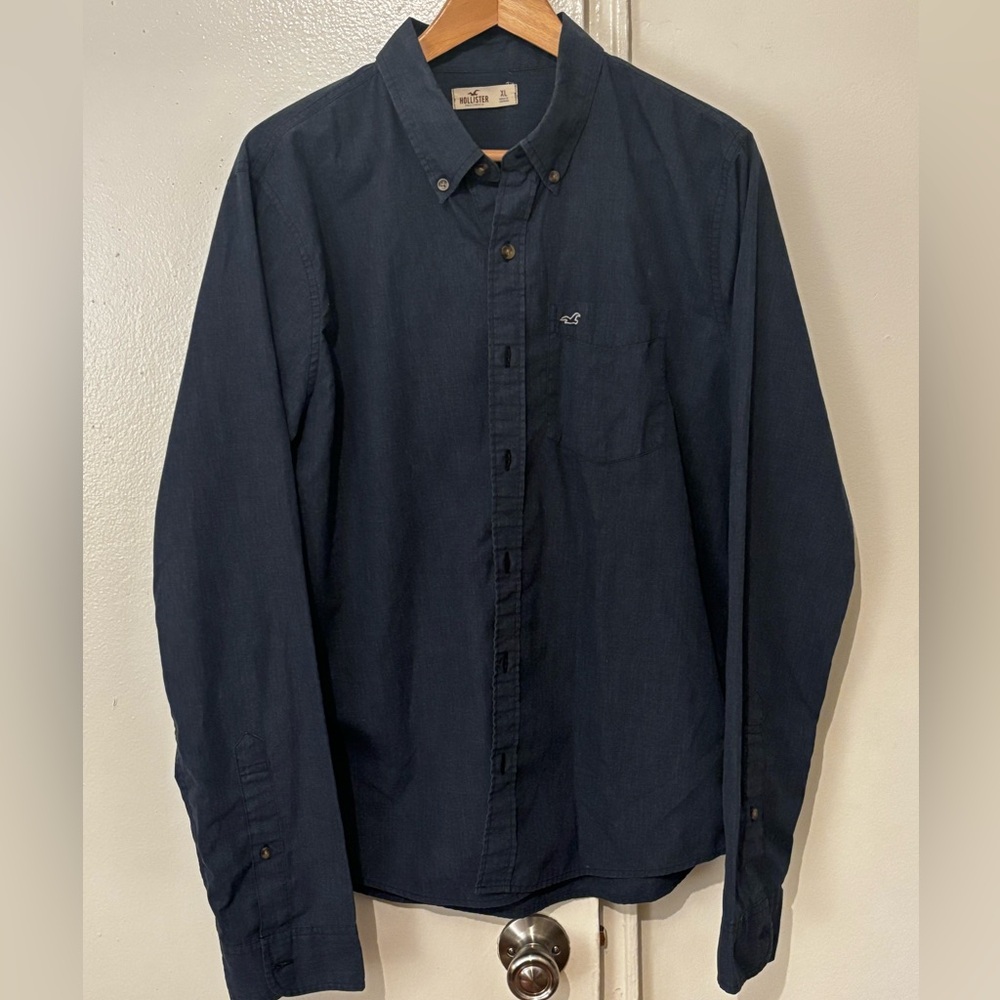 Hollister Dark Blue Top XL